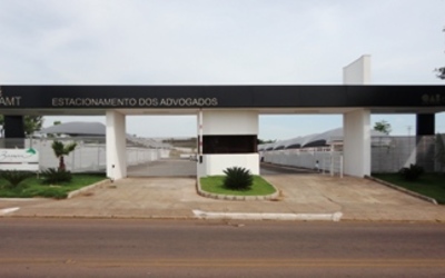 Estacionamento dos Advogados funciona até as 15h desta terça-feira (19)