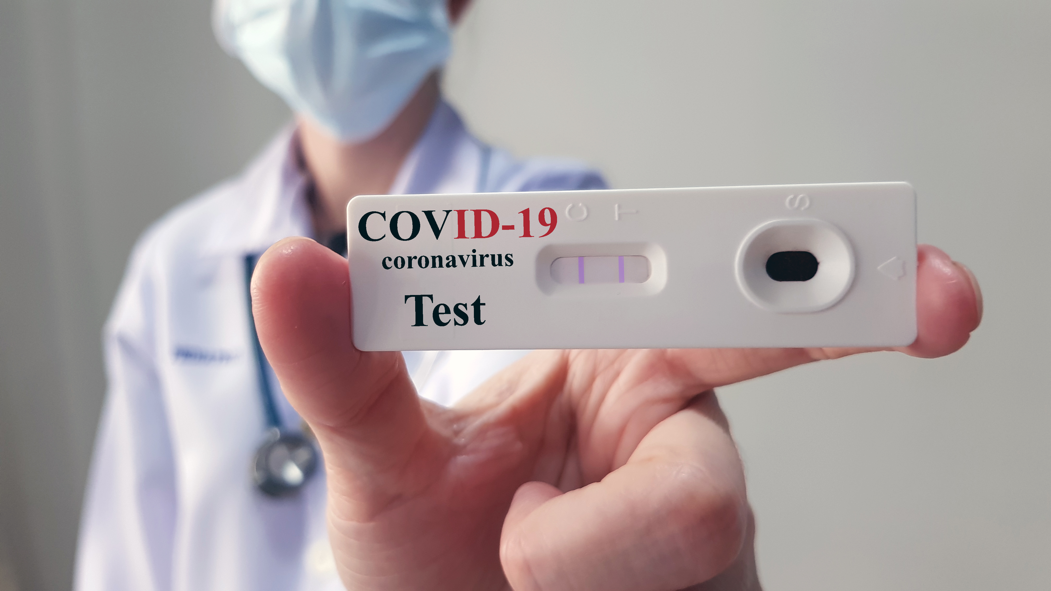 Laboratório Alvim oferece descontos em teste para Covid-19