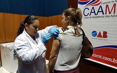 Vacinação começa em Alta Floresta, Barra do Garças e Cuiabá
