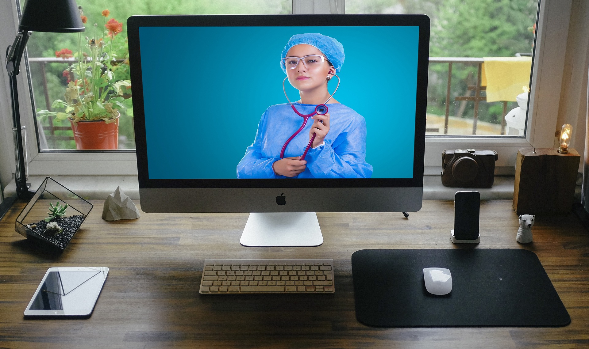 Mais de mil advogados foram atendidos por telemedicina gratuita em 2022